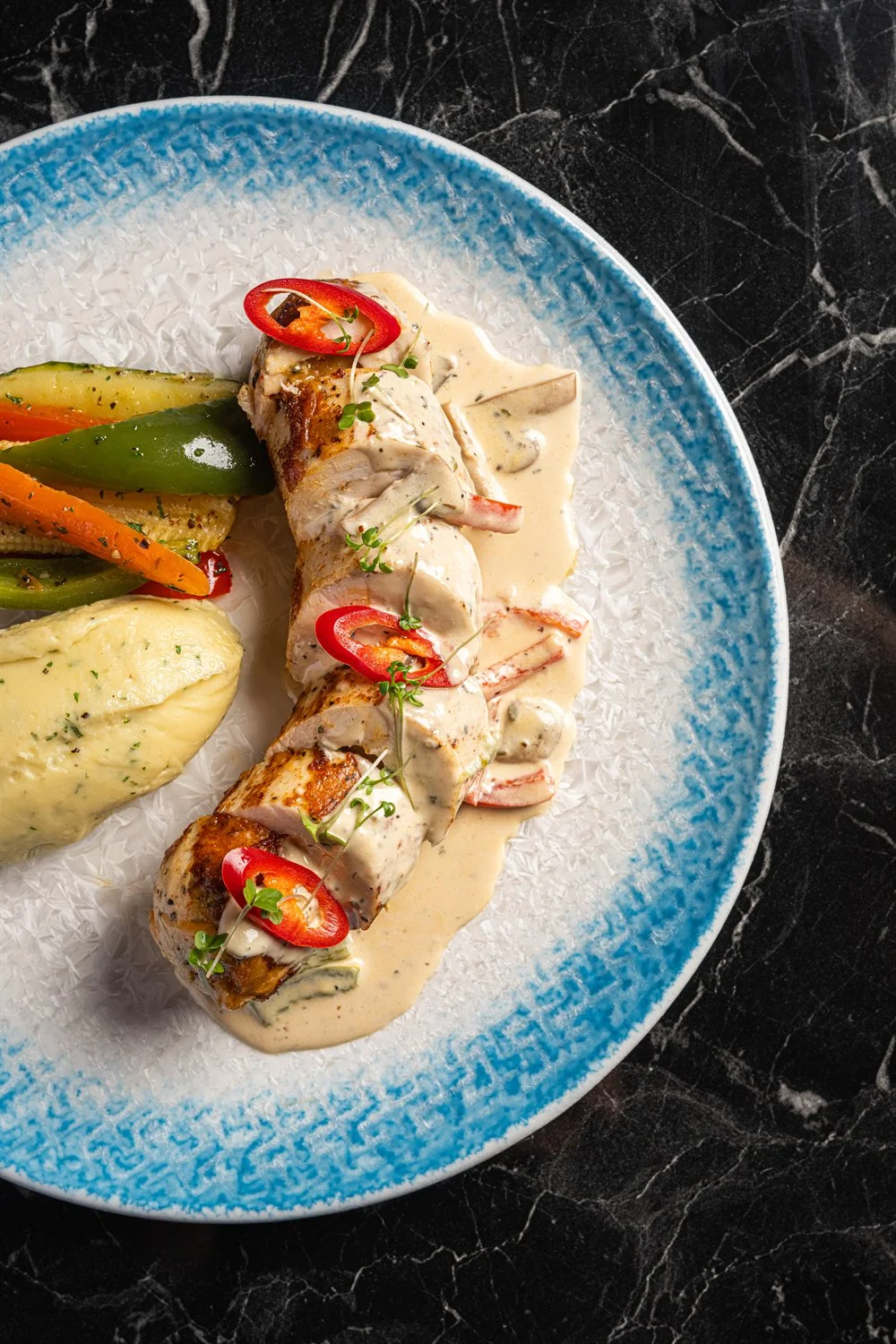 Yayas Sliced Chicken in Mushroom Cream